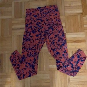 Lululemon high rise floral 7/8 leggings size 4